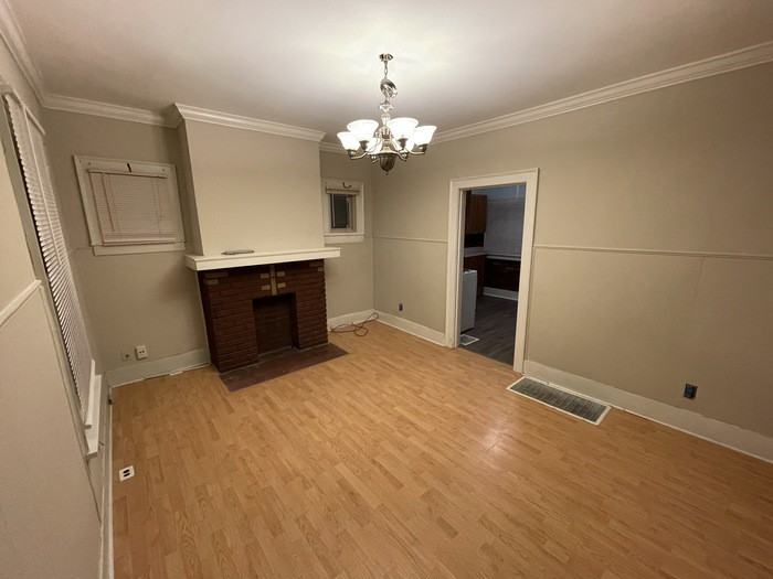 601 Lynn St - Photo 2 of 13