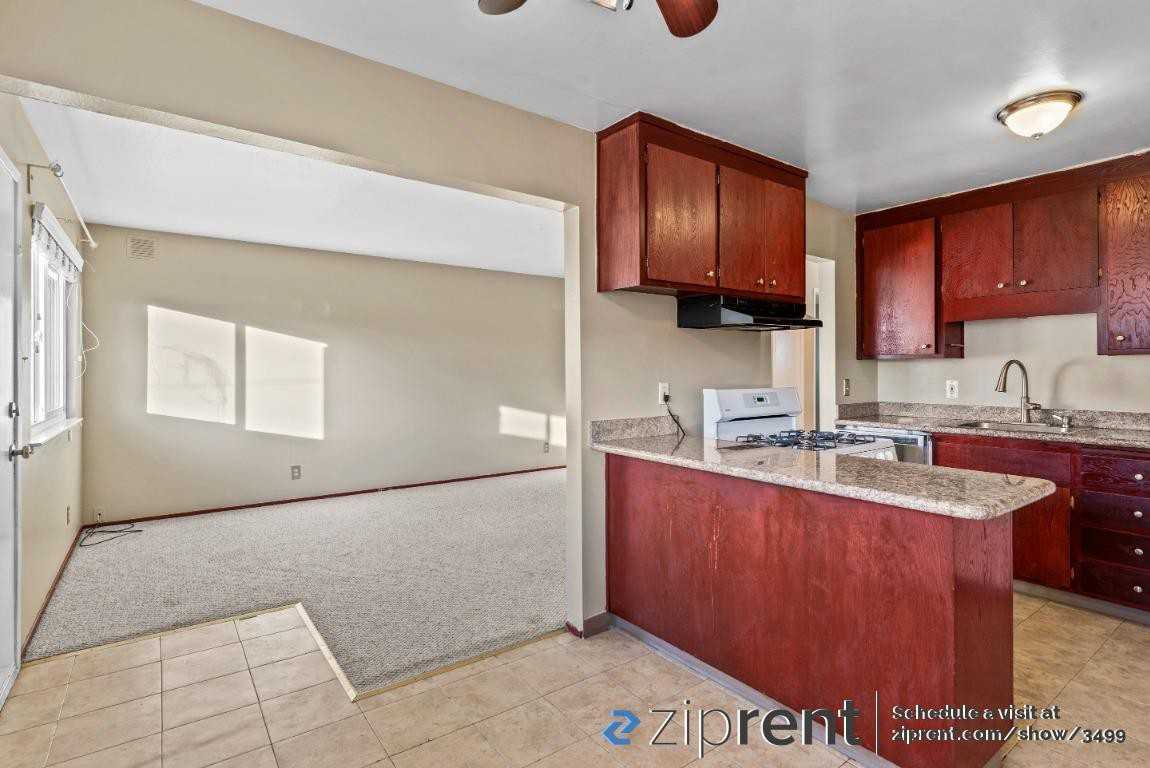 3816 Ruby St - Photo 2 of 13