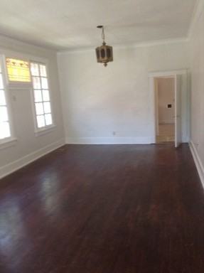 950 Forrest Ave - Photo 3 of 14