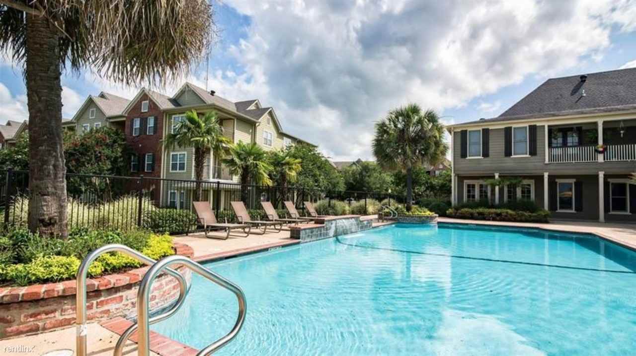 Landing Furnished Apartment Cypress Lake Apartments - Photo 2 of 50