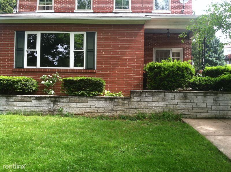 4284 4284 Division Highway - Photo 2 of 4