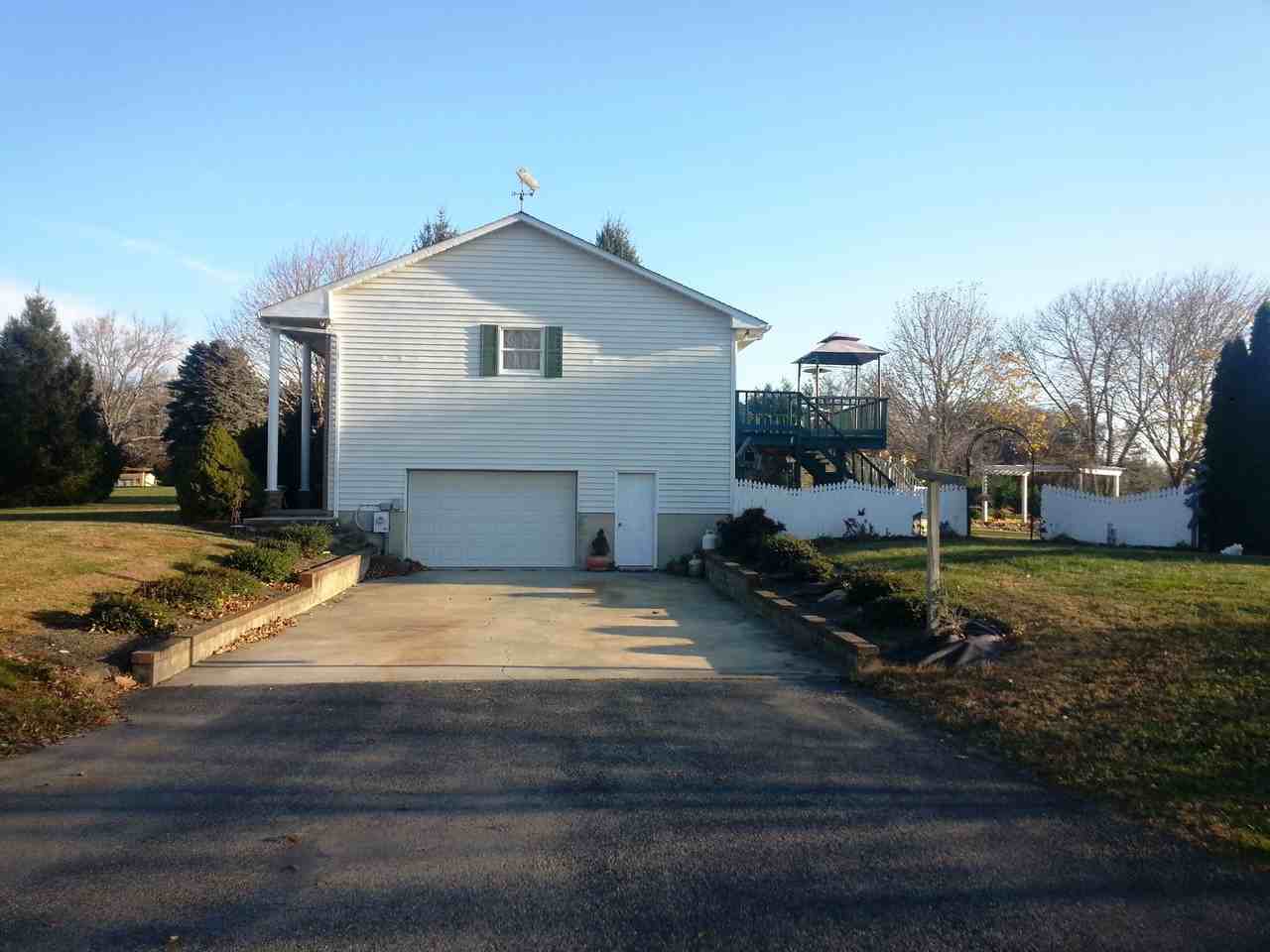 1513 N Bend Rd - Photo 3 of 16