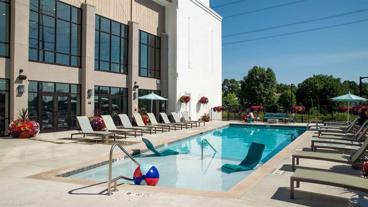 Landing Furnished Apartment Landmark Lofts - Photo 3 of 50