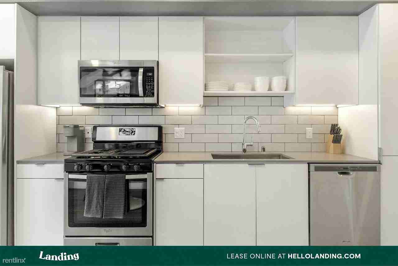 8820 Thomas Oaks Dr - Photo 2 of 41