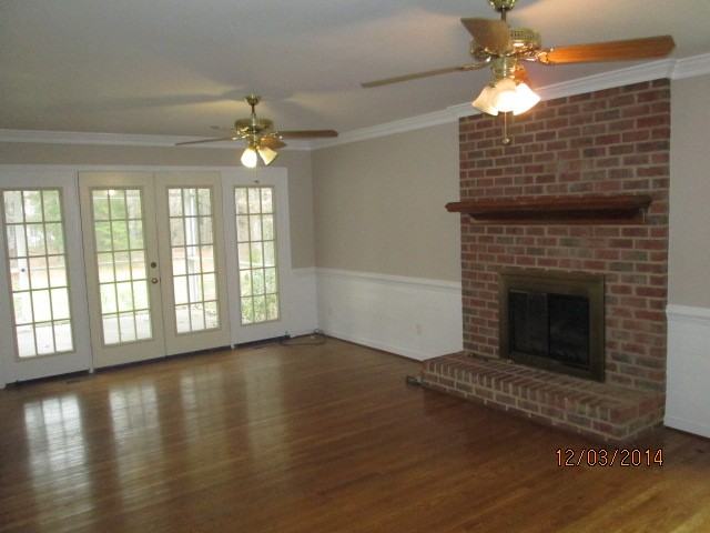 2710 Birdsong Ln - Photo 3 of 7