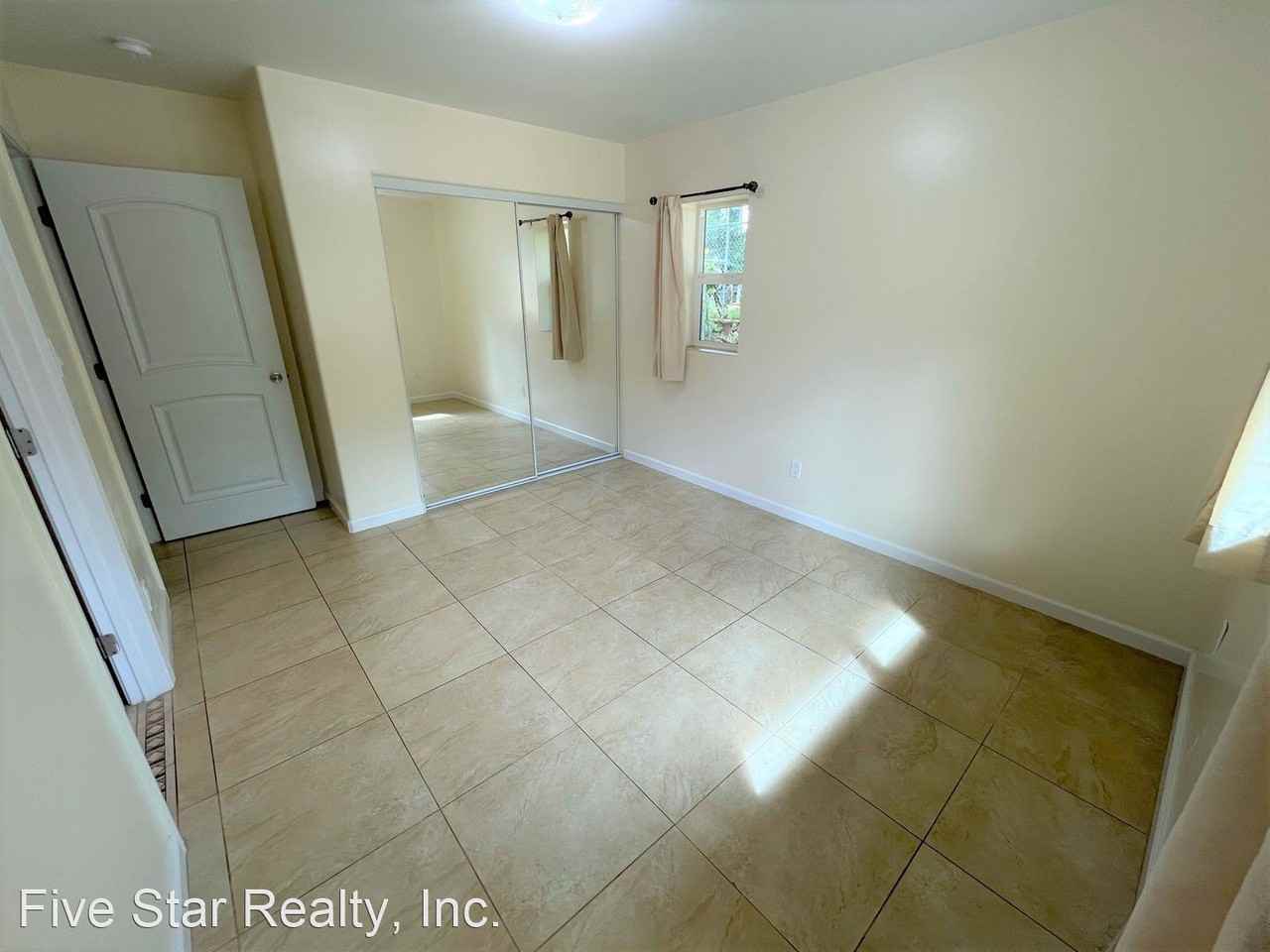 3120 Winam Avenue - Photo 2 of 9