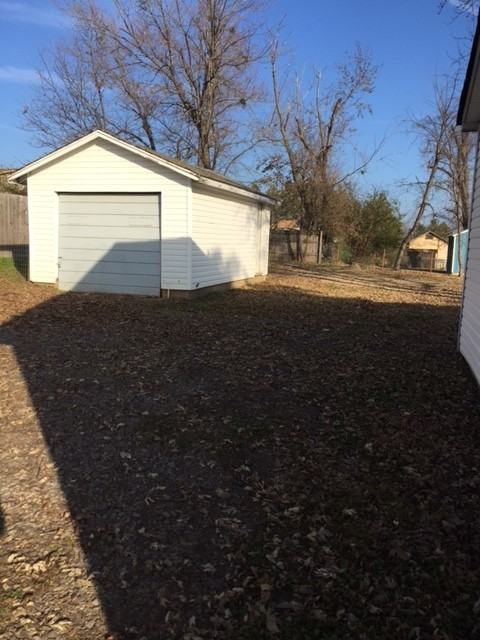 1017 S Vicksburg St - Photo 2 of 7