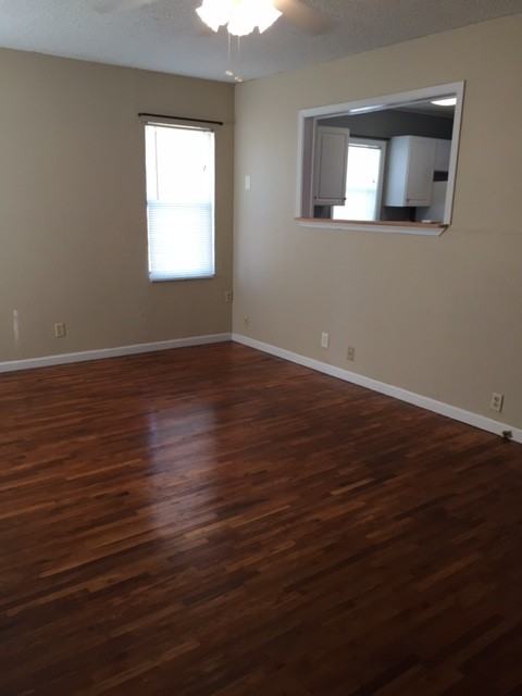 1017 S Vicksburg St - Photo 3 of 7