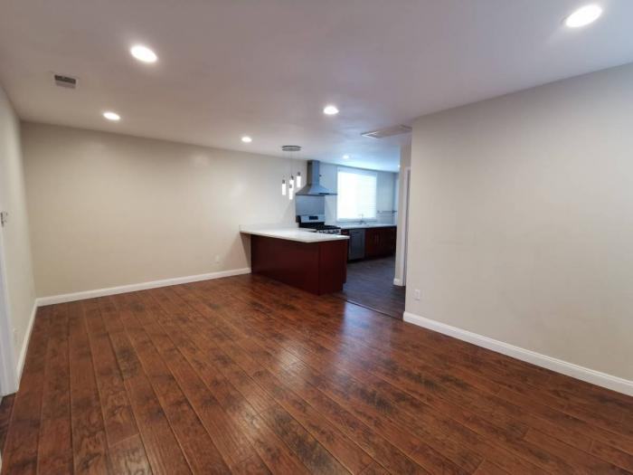 2748 Park Blvd - Photo 3 of 22