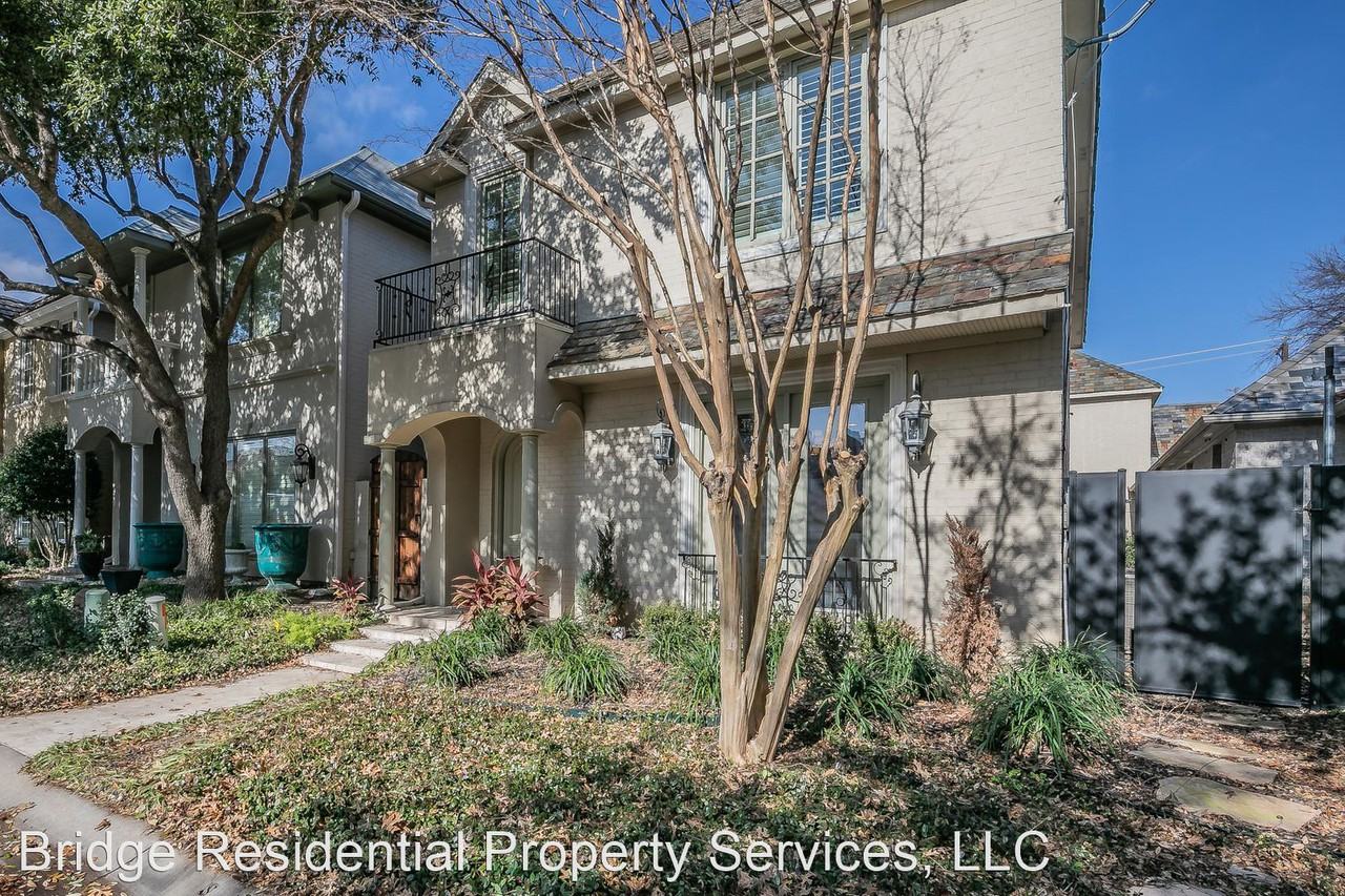 431 Wyndham Crst - Photo 3 of 37