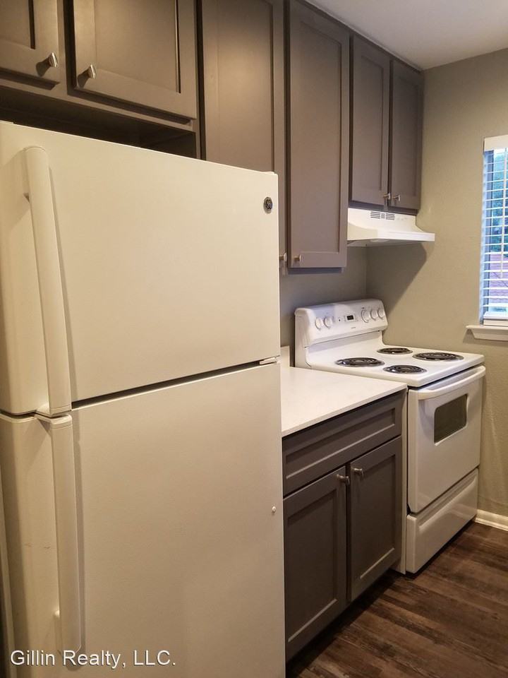 218 E Bridge St - Photo 3 of 9