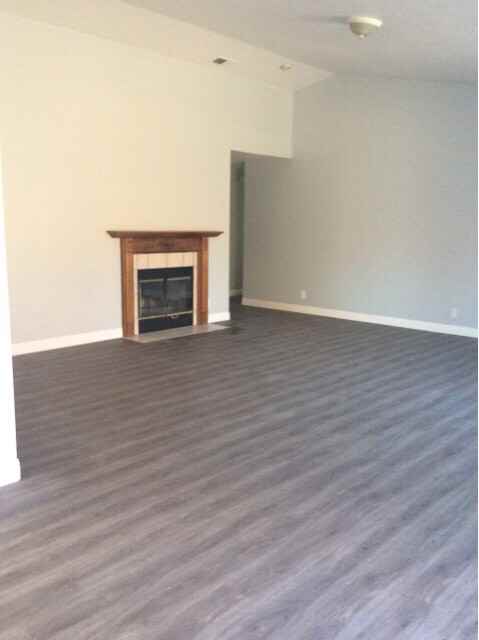 357 Valleyridge St - Photo 2 of 5