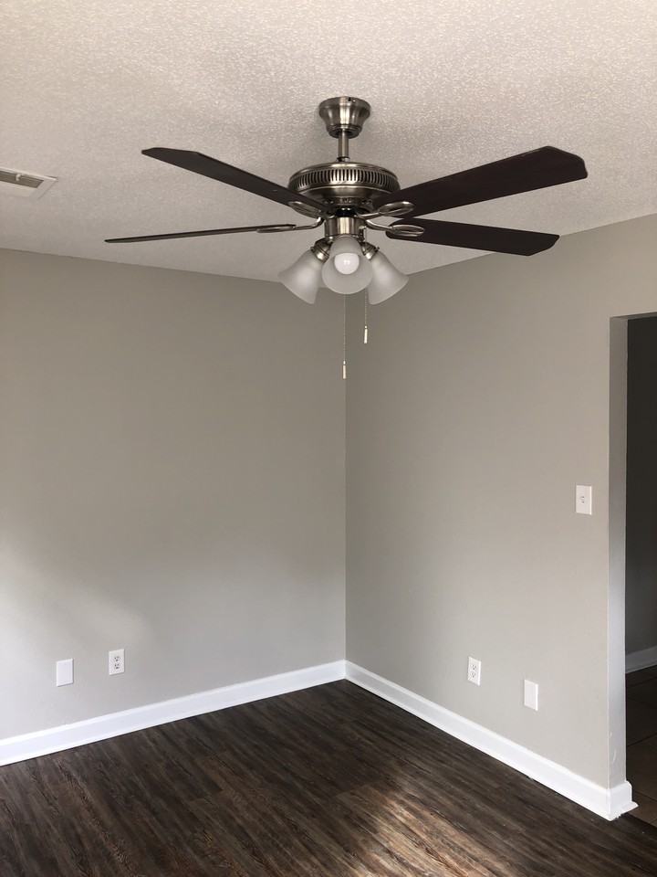 4870 Royal Run Dr - Photo 3 of 16