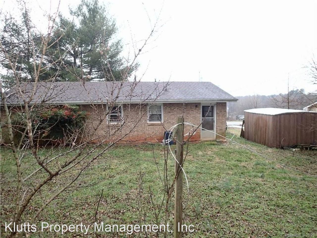 148 Sycamore St - Photo 2 of 5