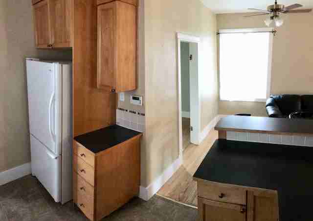 531 14 St S - Photo 4 of 11