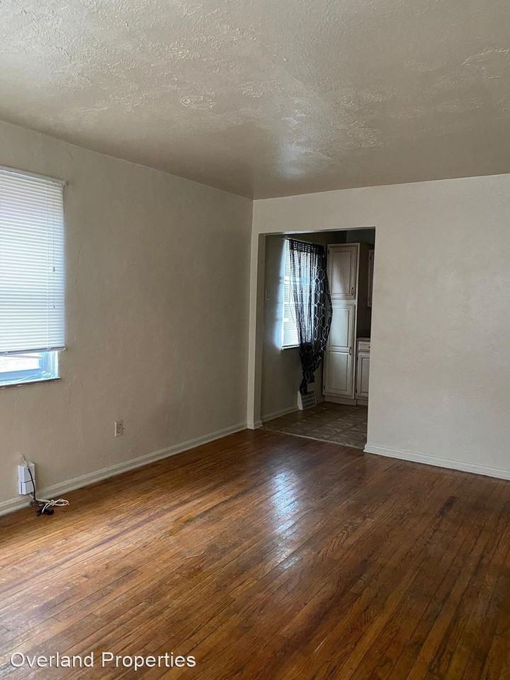 20131 Crystal Ave - Photo 3 of 35