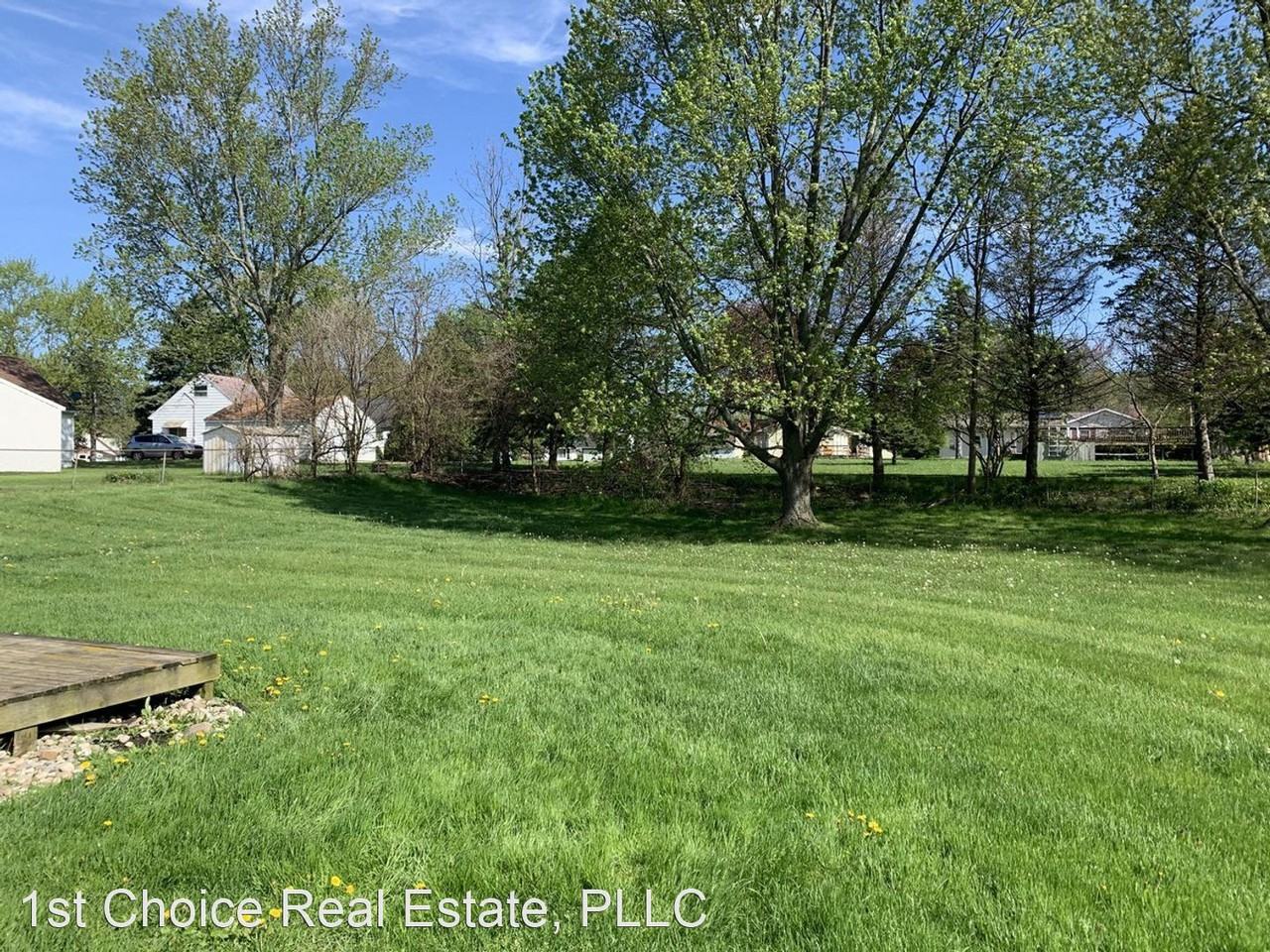 308 W Vermontville Hwy - Photo 2 of 8