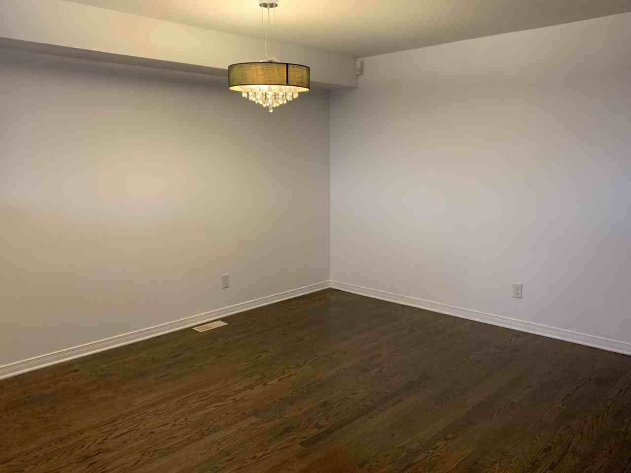 346 Rolling Meadow Crescent - Photo 3 of 18