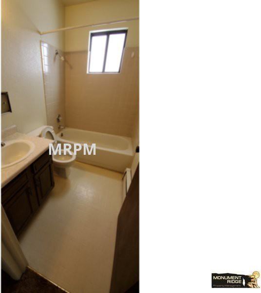 3227 Rood Ave #3 - Photo 3 of 7