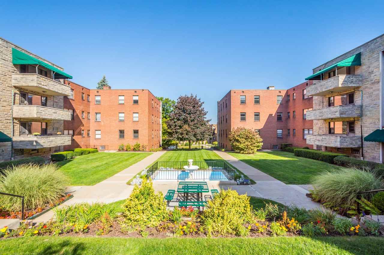 Royal Garden Apartments - Photo 2 of 2