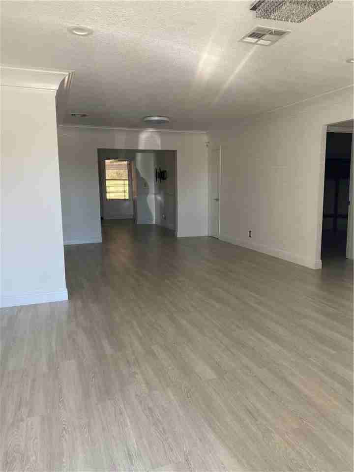 1741 Northeast 39th Street - Photo 2 of 19