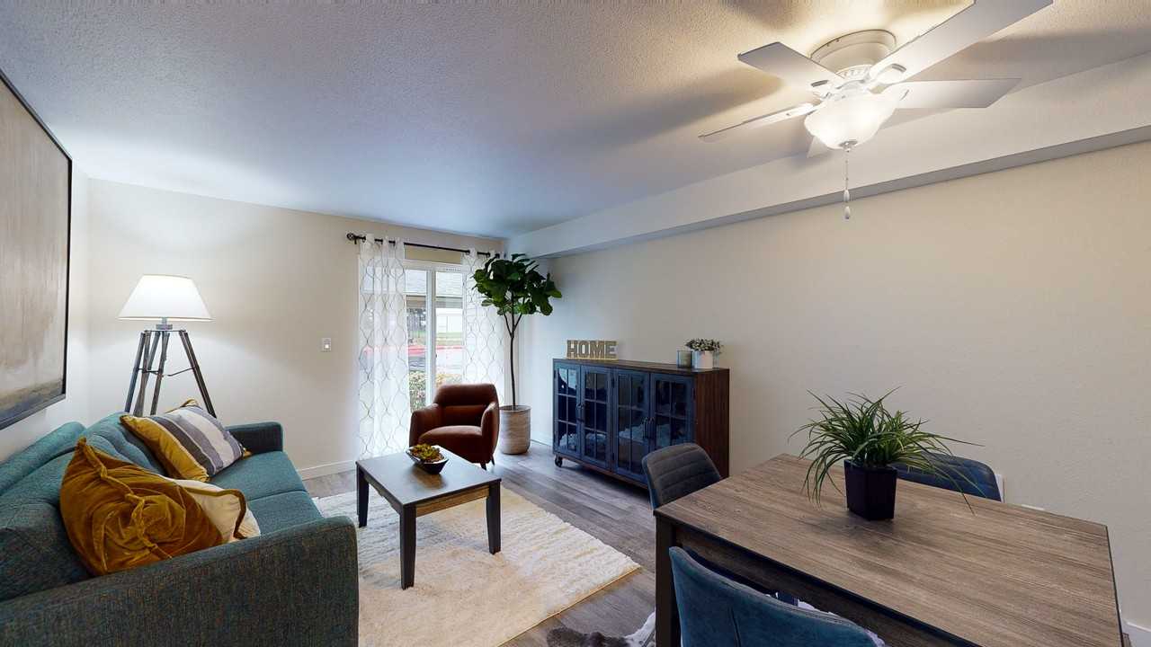 Casablanca Apartment Homes - Photo 7 of 58