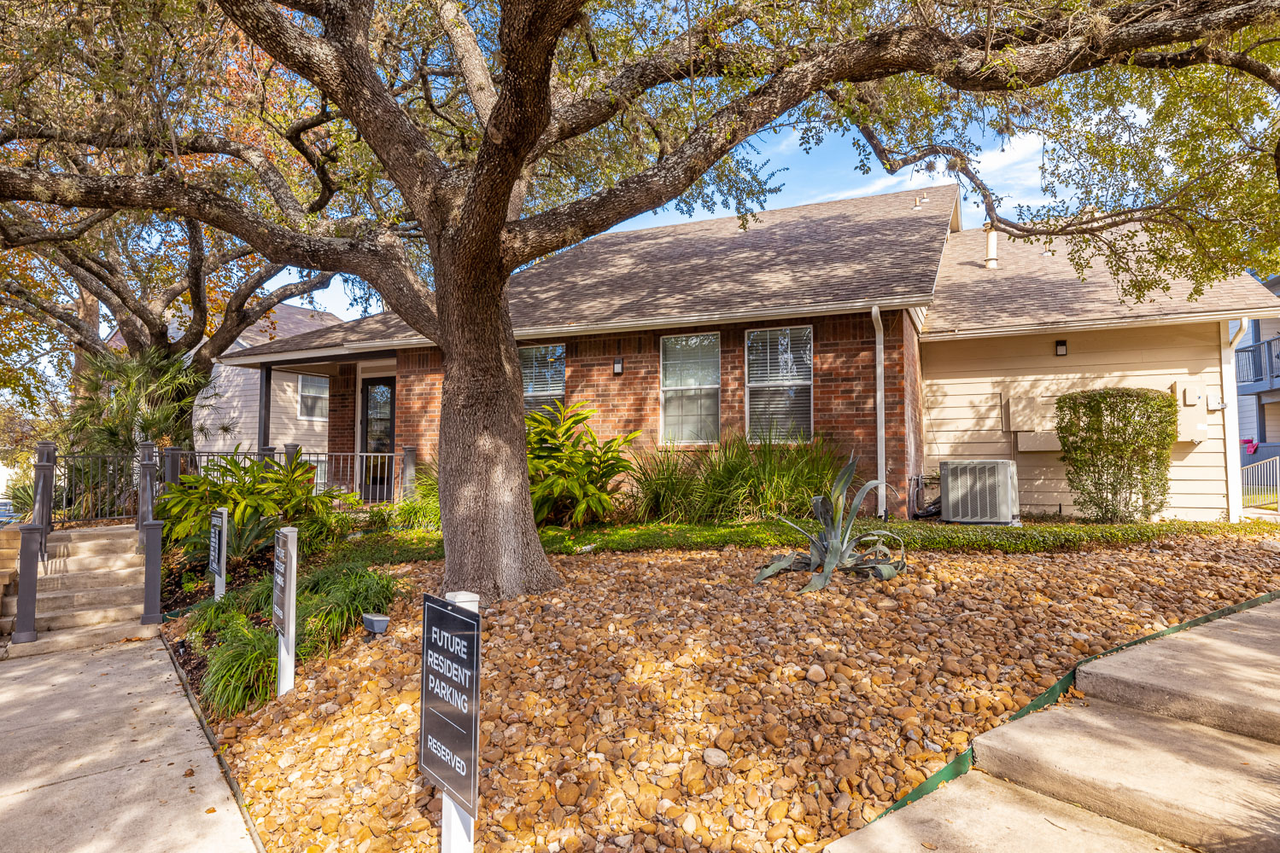 City Crest Apartments - Photo 7 of 50