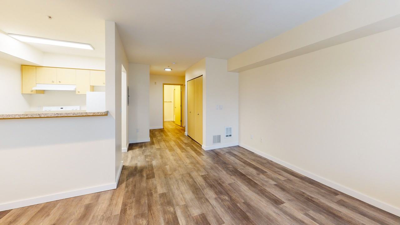 Sir Gallahad Apartment Homes - Photo 7 of 46