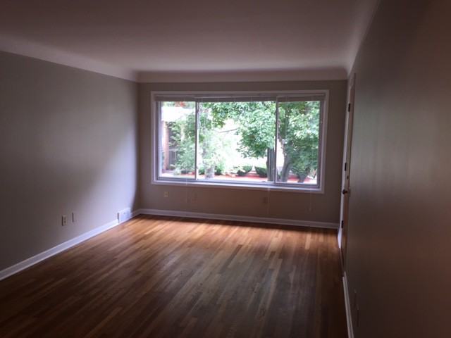 1222 E Lincoln Ave #4 - Photo 2 of 15