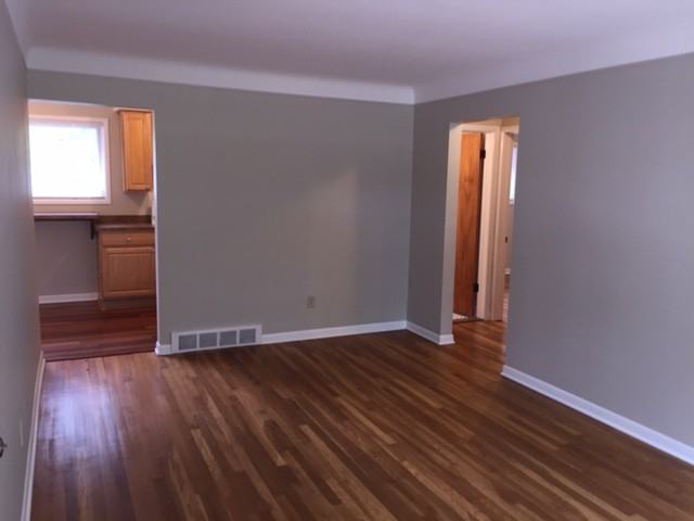 1222 E Lincoln Ave #4 - Photo 3 of 15