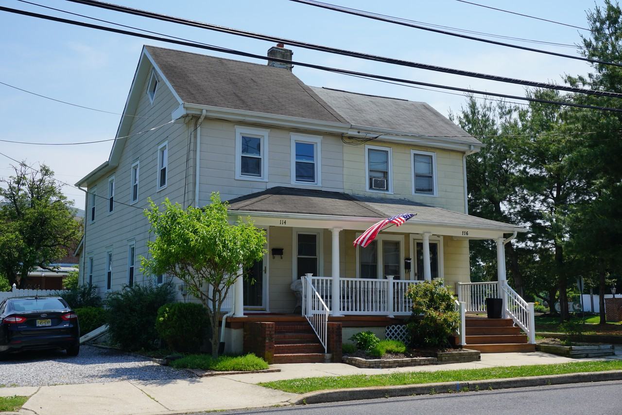 114 Ellis St - Photo 2 of 7