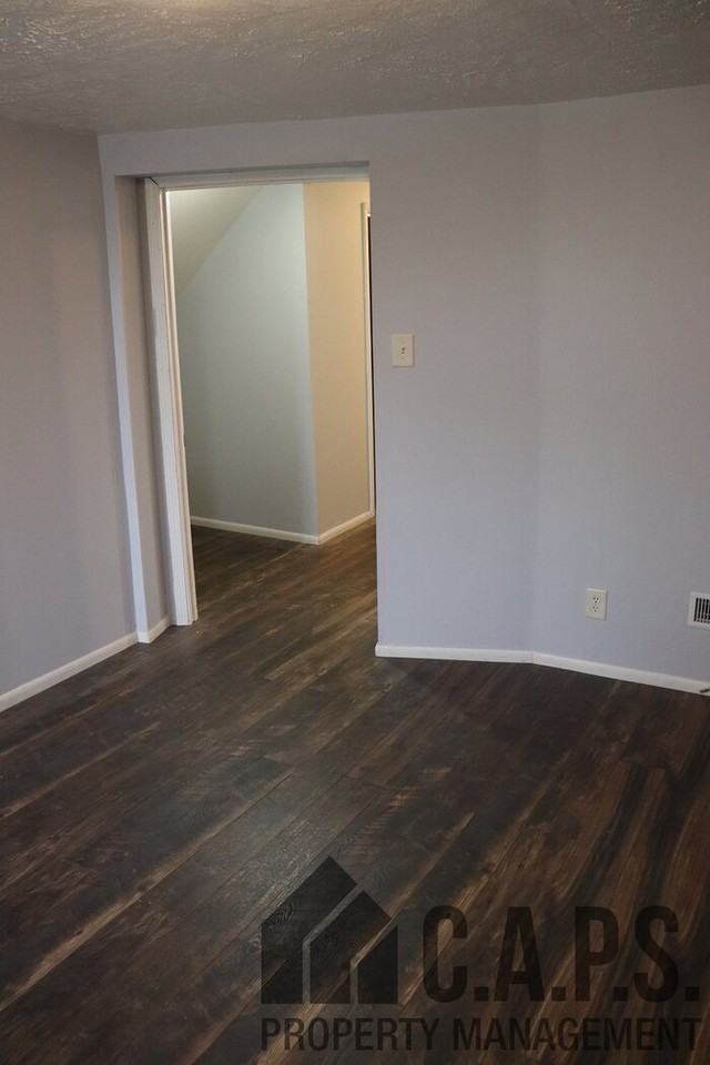 117 Columbia St - Photo 3 of 19
