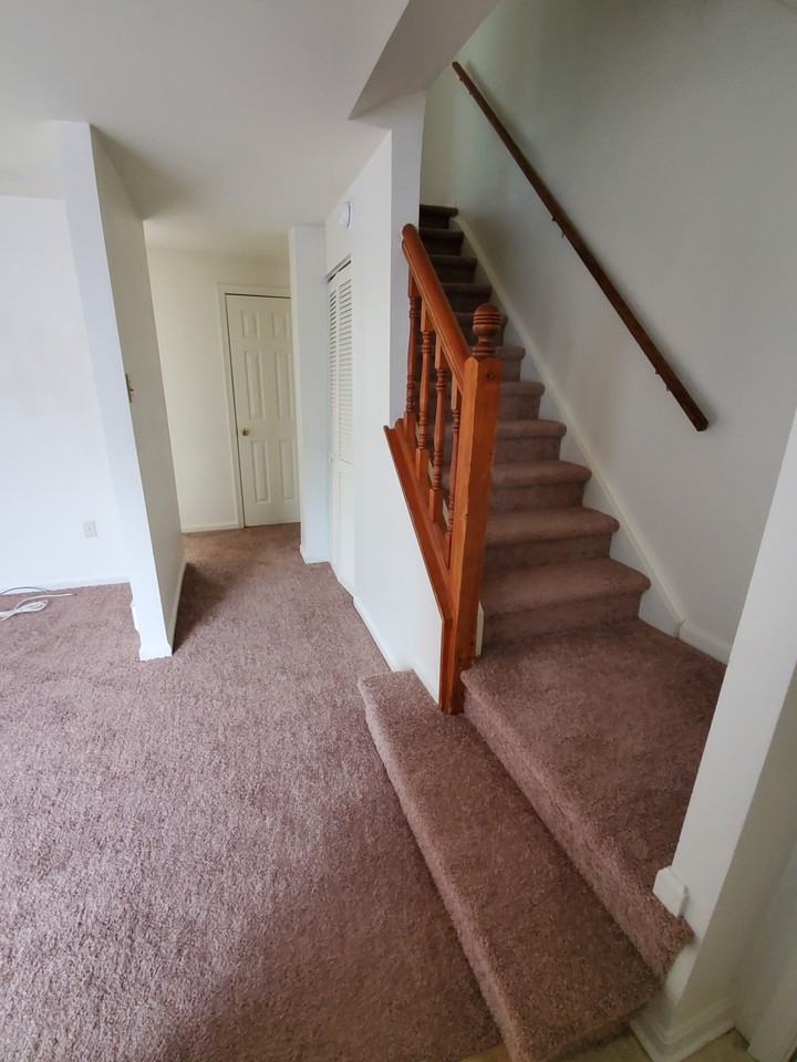 108 Mahogany Drive - Photo 2 of 10