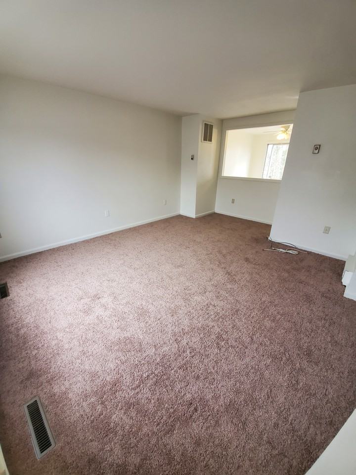108 Mahogany Drive - Photo 3 of 10