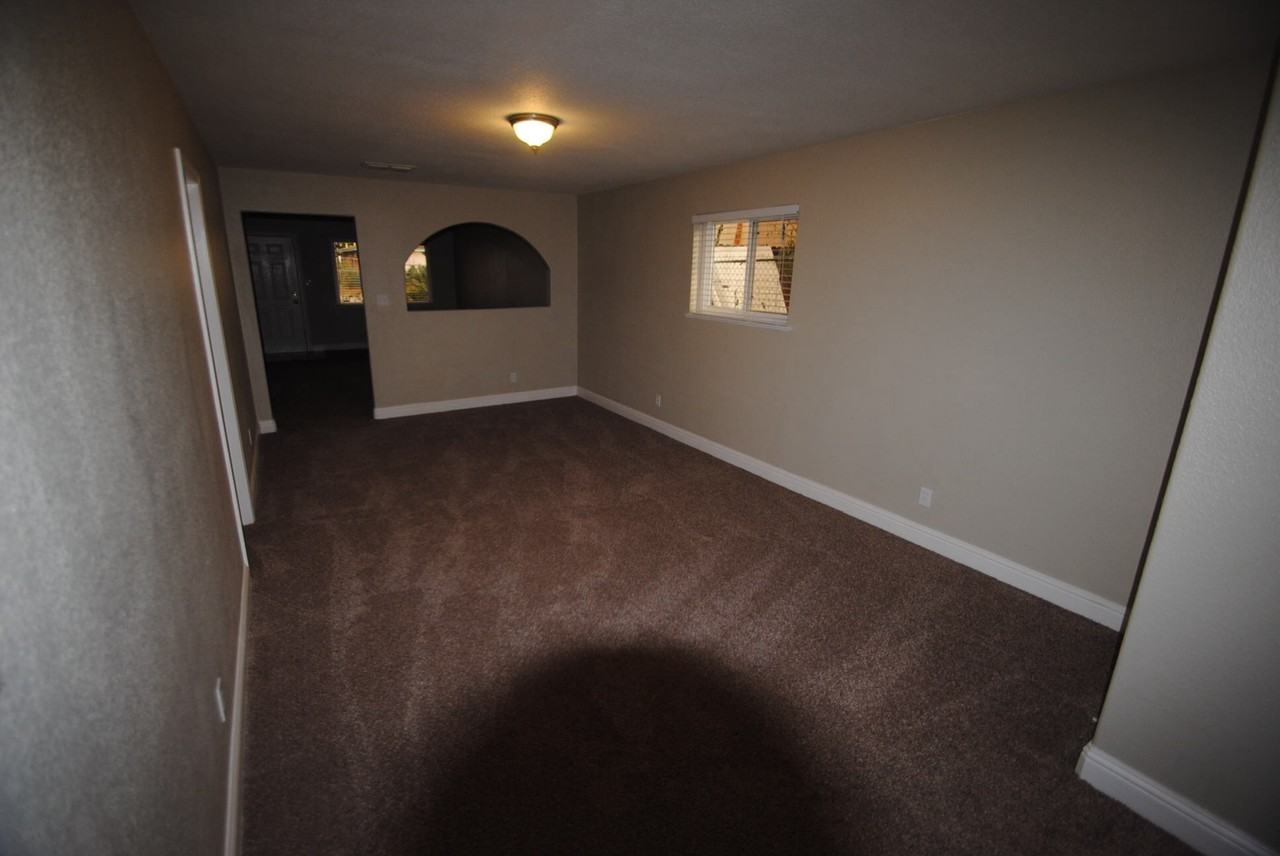 5650 79th St - Photo 3 of 5