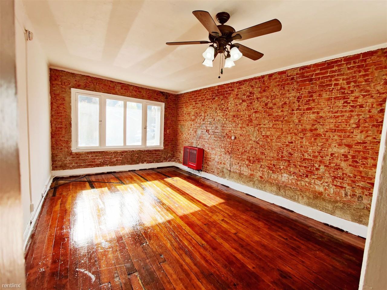 3205 Descanso Dr - Photo 3 of 11