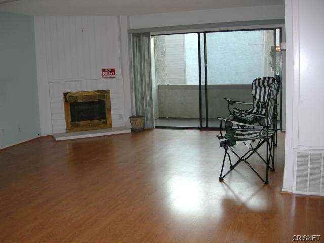 5800 Owensmouth Ave #64 - Photo 3 of 17