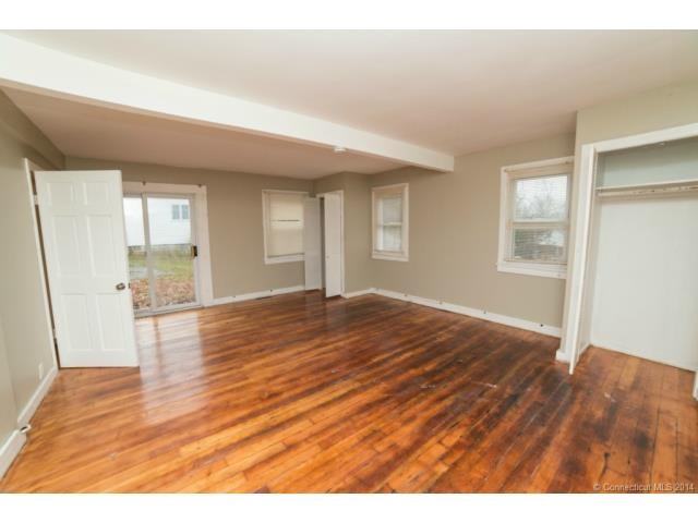 1013 North Road - Photo 2 of 6