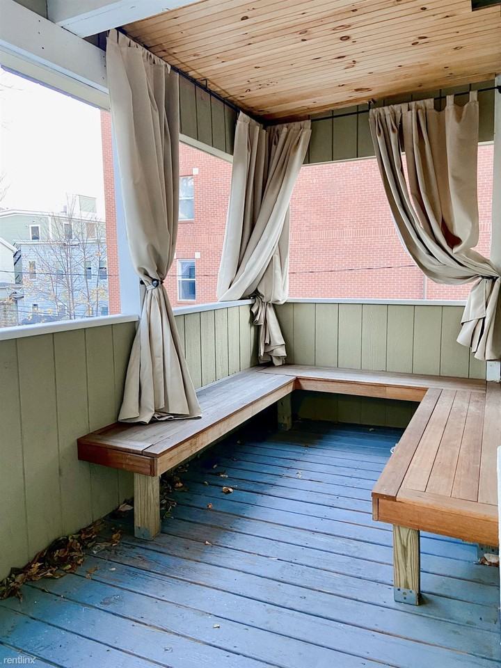 257 Beacon St - Photo 3 of 11