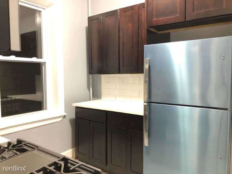 662 662 Avenue A 11 - Photo 2 of 5