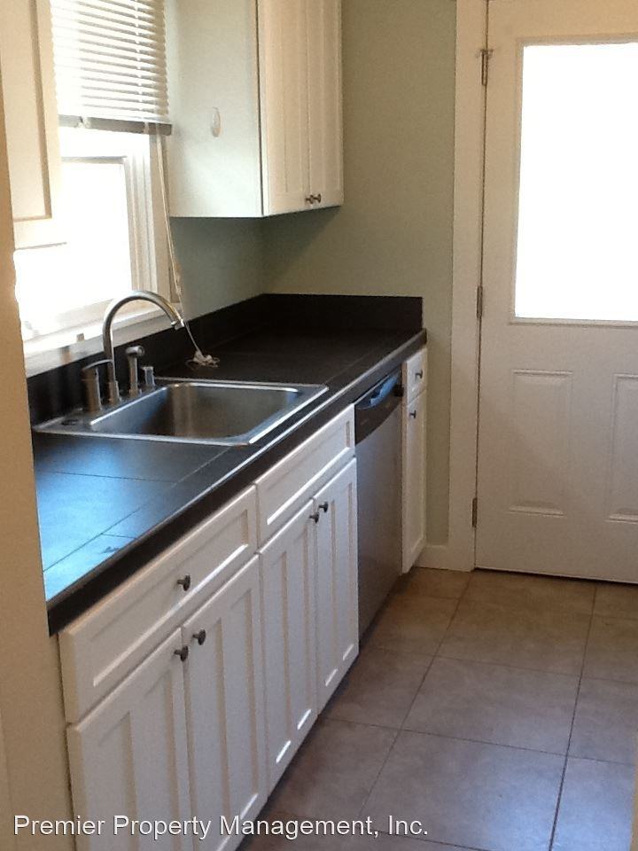 3606 E Evergreen Blvd - Photo 3 of 8