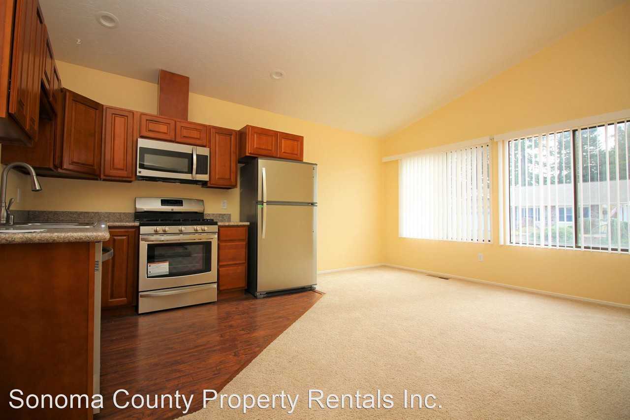 876 Holly Avenue - Photo 3 of 14