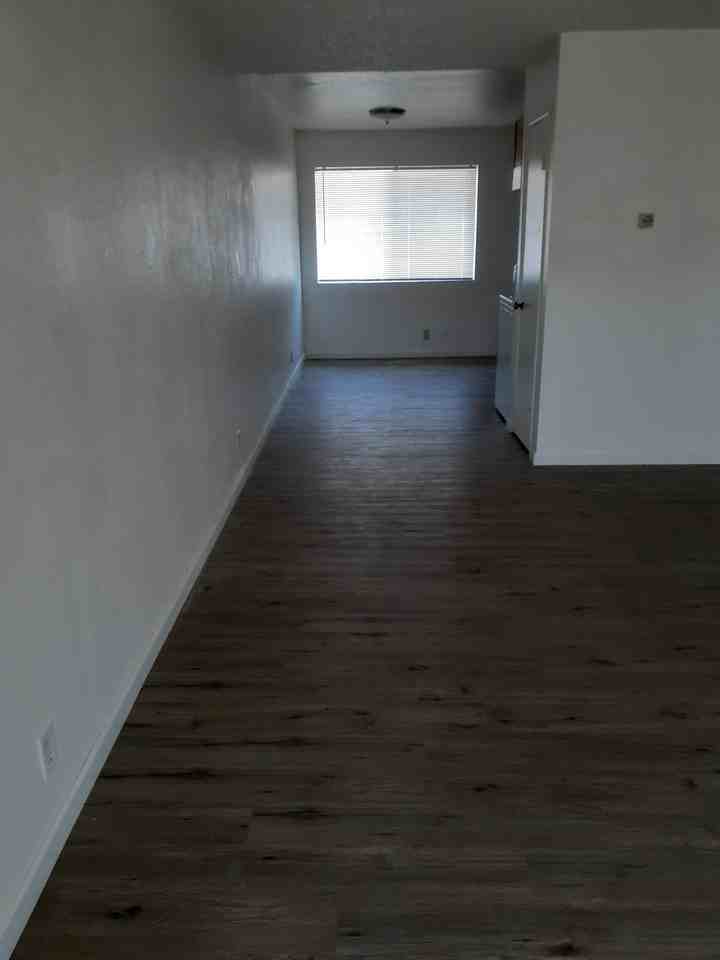 1616 Sycamore Dr - Photo 2 of 13