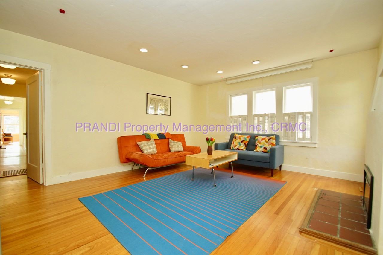 27 Rutherford Ave - Photo 3 of 25