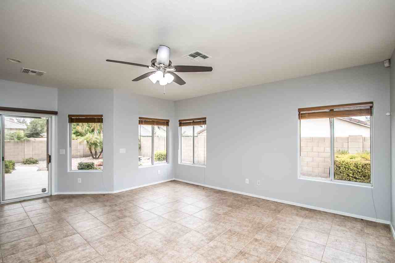 3264 E Thornton Ave - Photo 4 of 34