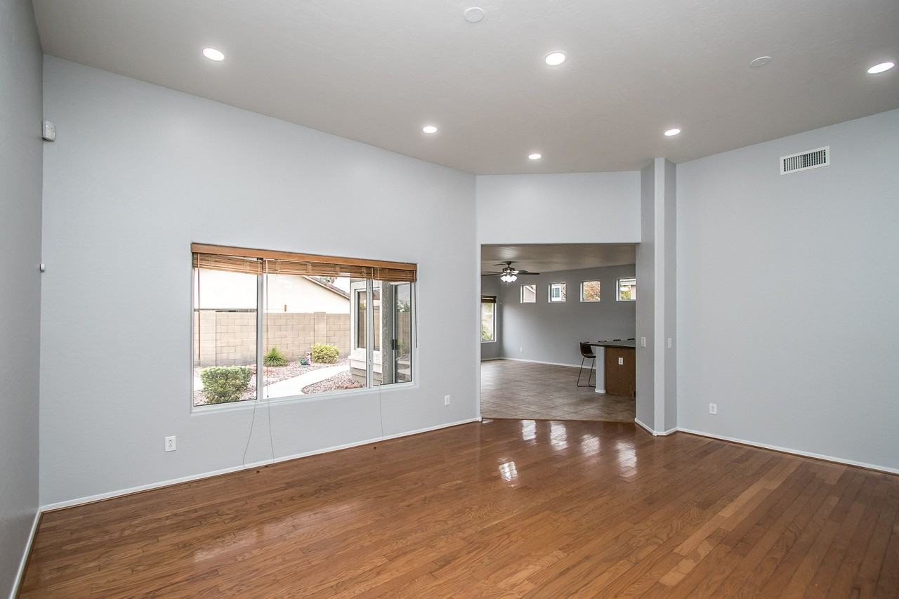 3264 E Thornton Ave - Photo 6 of 34