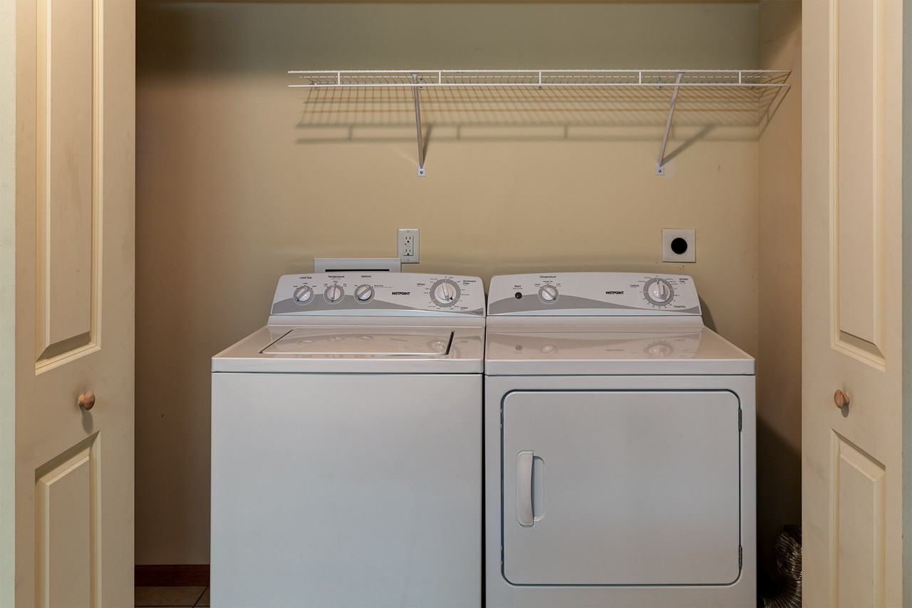 3312 29th St W #104 - Photo 7 of 8