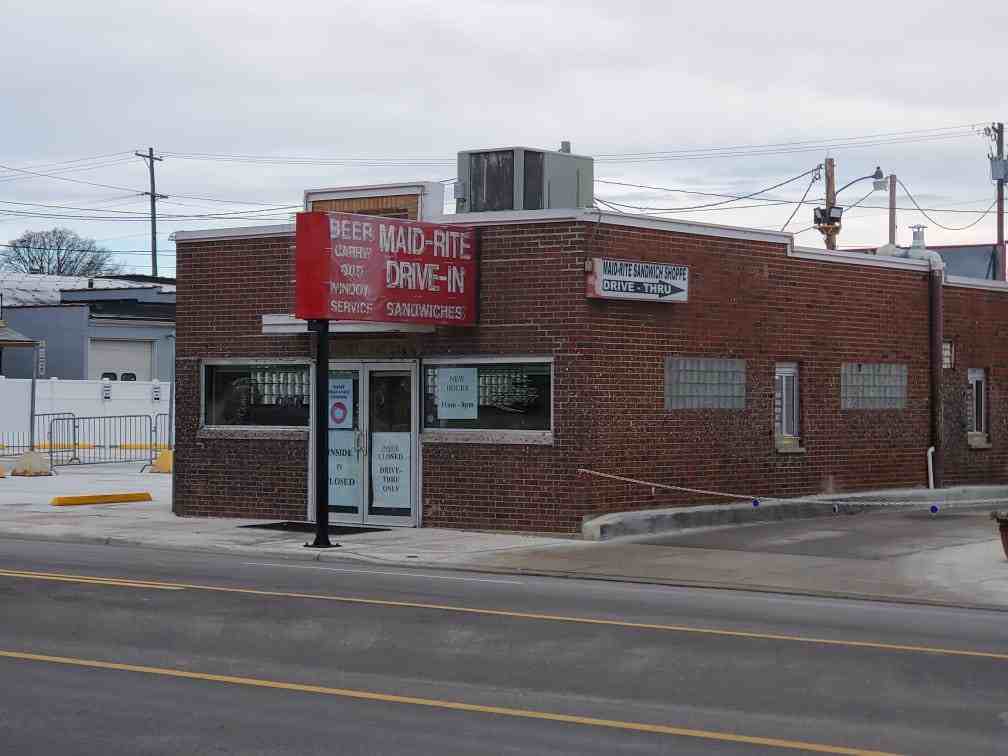 142 W Water St - Photo 6 of 11