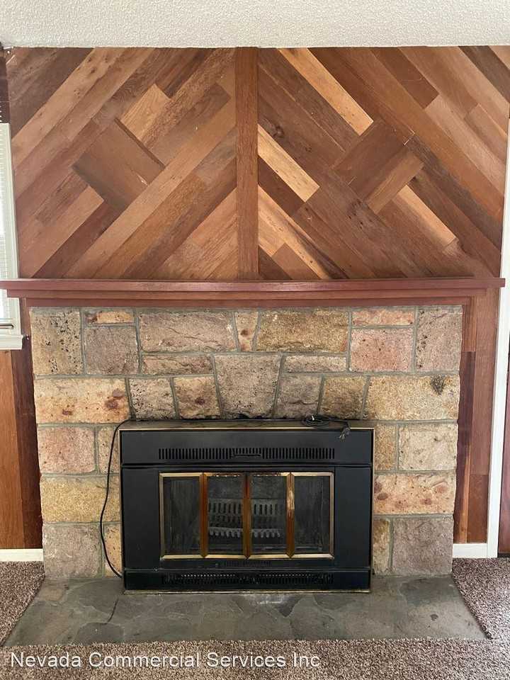 3715 Warren Way - Photo 3 of 41