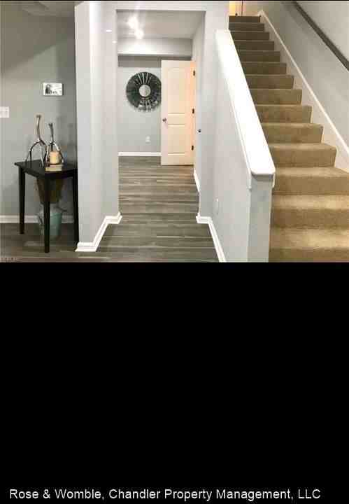 1036 Baltimore St - Photo 3 of 9